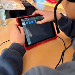 die BP2 entdeckt Geräusche in der Schule und macht daraus richtige coole Tracks